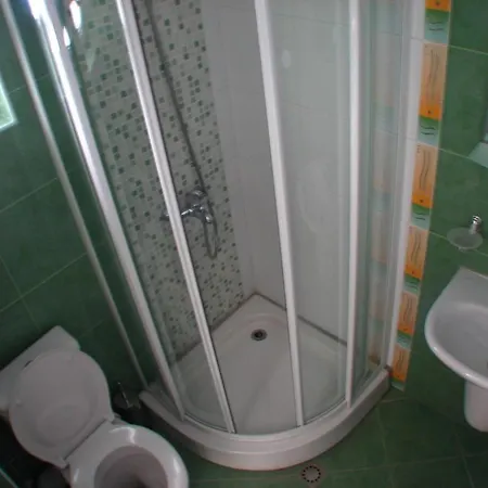 호텔 Bariakov Family 반스코